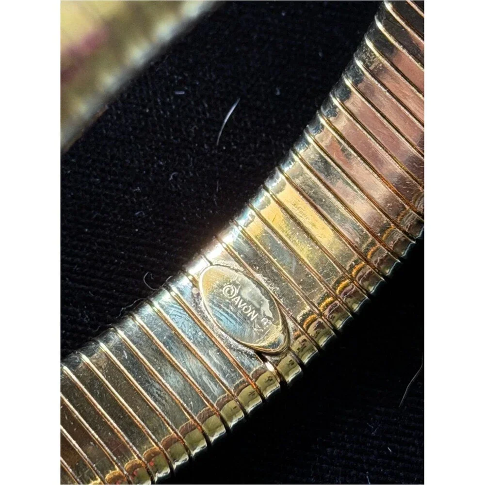 Vintage Avon Gold Tone Omega Style Tubogas Stretch Bracelet Cobra Chain 70s 80s